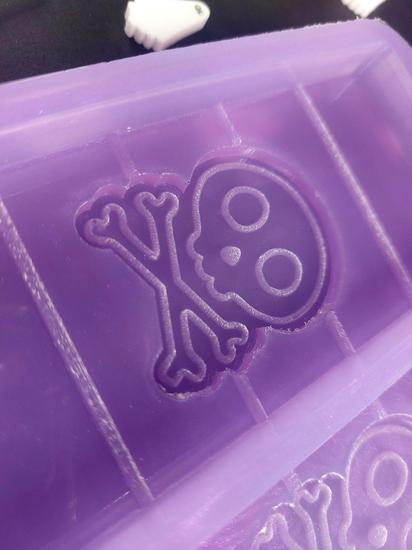 Skull and Crossbones Triple Snapbar Mould Silicone Mould for wax, resin and more (SMALLER SIZE SNAPBARS)