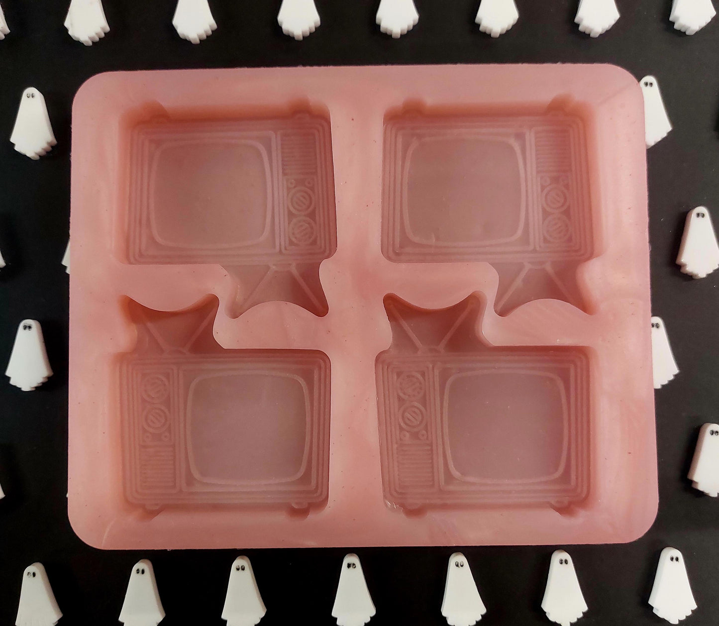 Retro TV 4 Cell Silicone Mould for wax, resin and more
