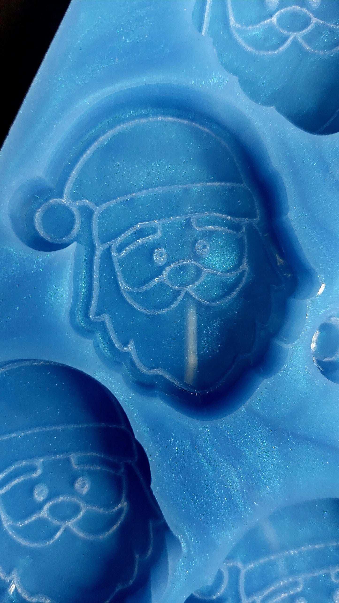 Santa Heads 6 Cell Christmas Silicone Mould for wax melts, resin and more