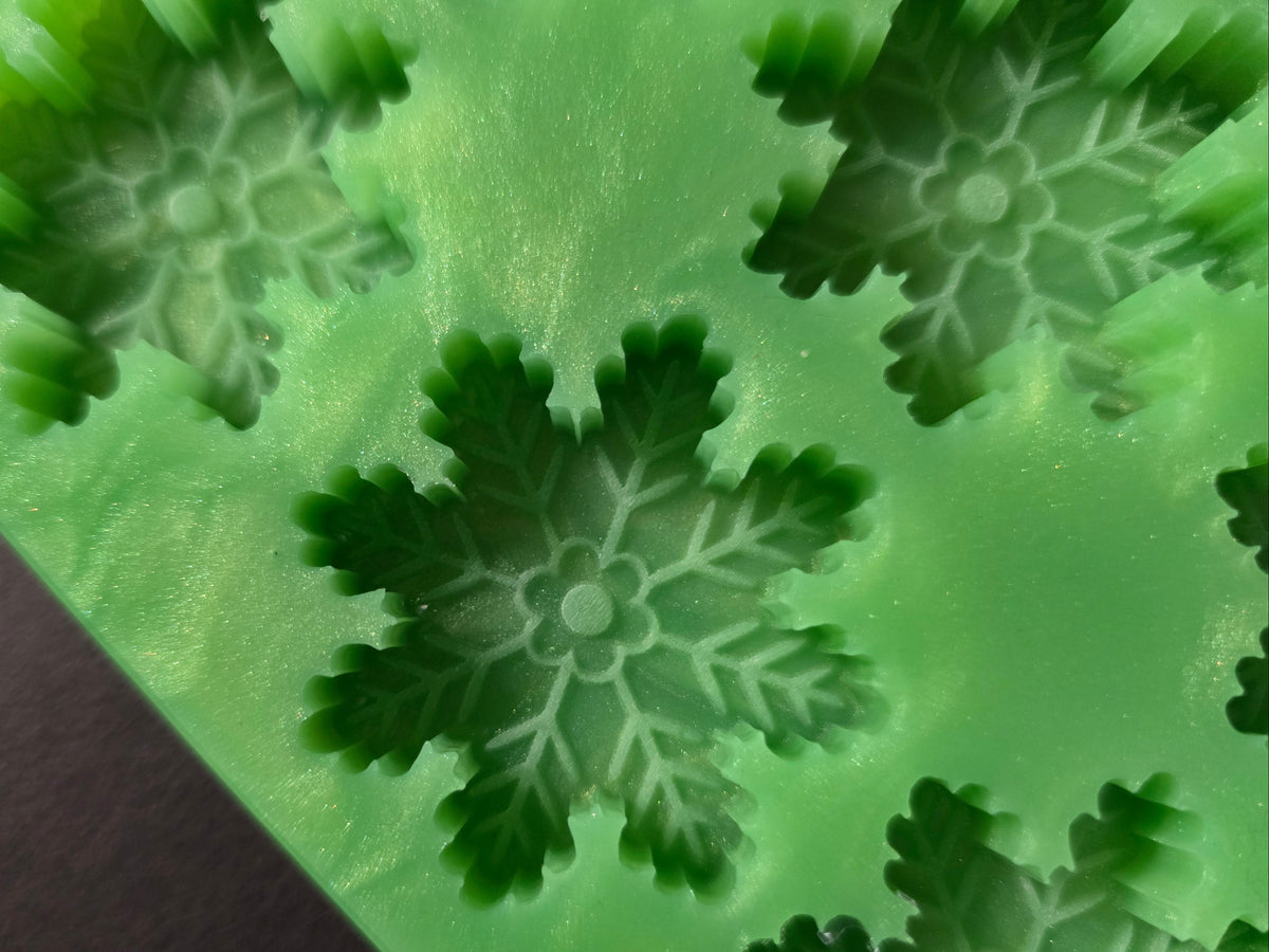 Snowflake 6 cell Silicone Mould for wax melts, resin and more