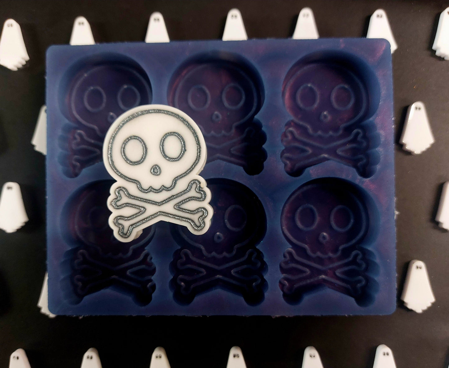 Skull and Crossbones 6 Cell Silicone Mould for wax, resin, jesmonite, soap etc